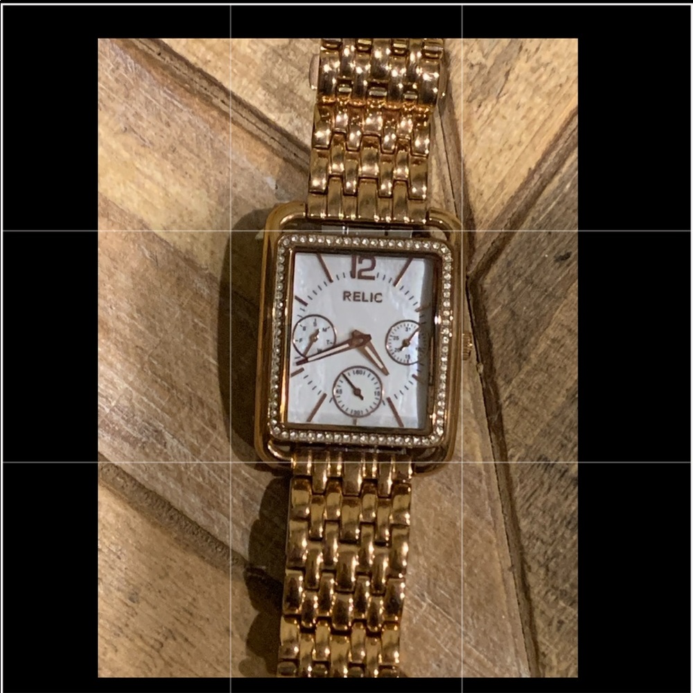 MOVING SALE Relic rose gold/gold metal watch